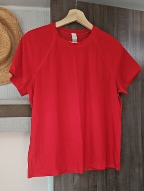 lululemon athletica Red Short Sleeve Crew Tee